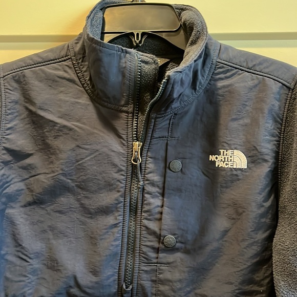 The North Face Fleece Jacket - Picture 2 of 7